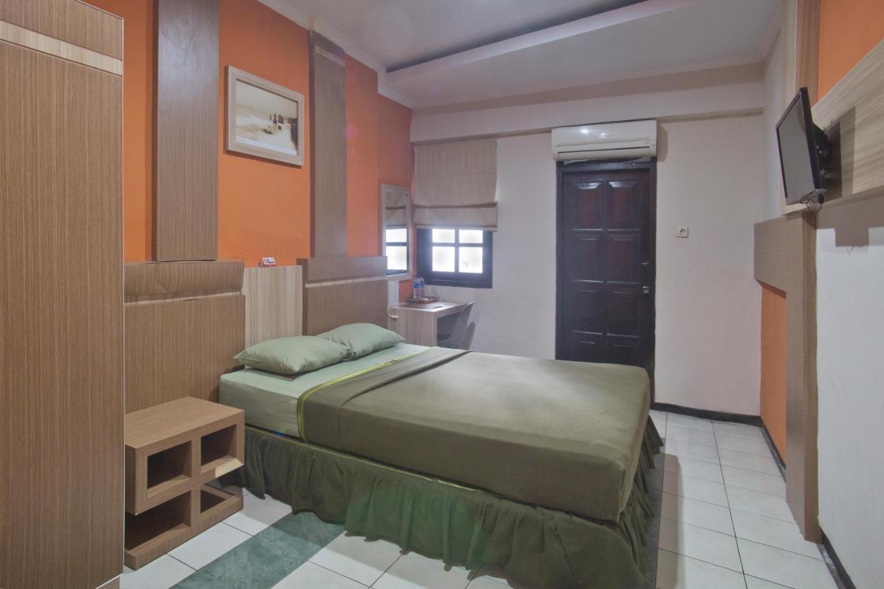 Hotel Galuh Anindita Джокьякарта Экстерьер фото