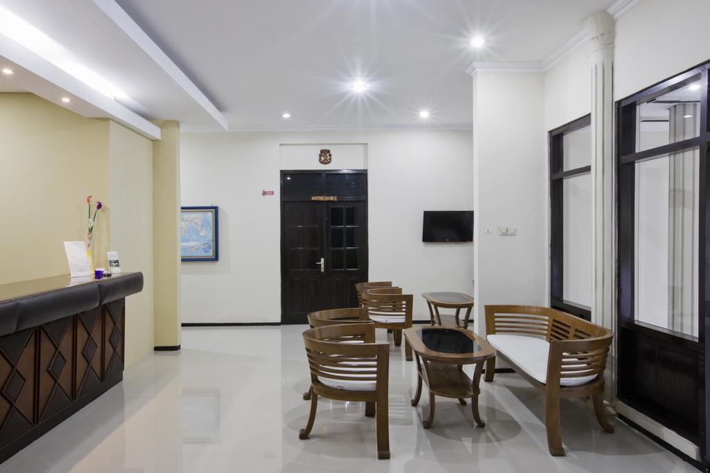 Hotel Galuh Anindita Джокьякарта Экстерьер фото