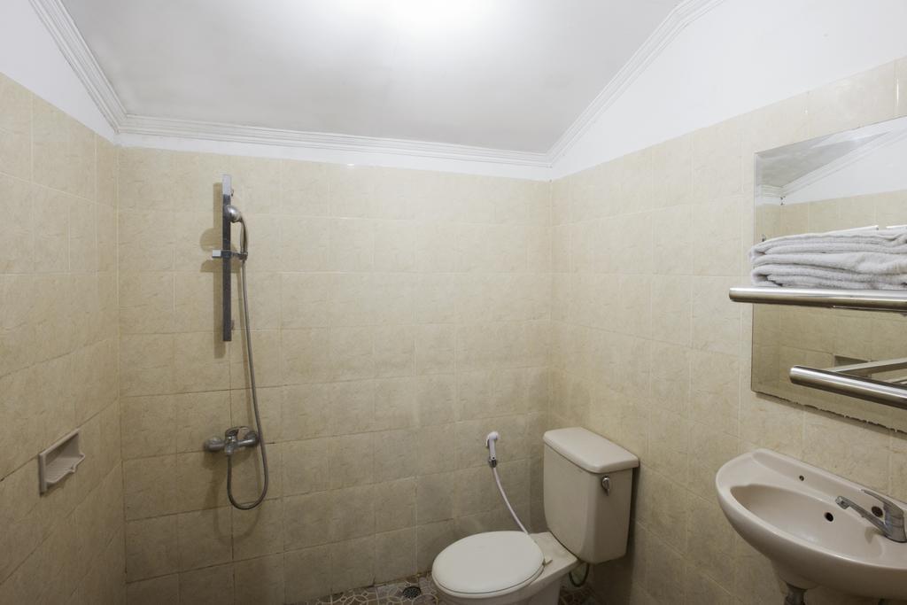 Hotel Galuh Anindita Джокьякарта Экстерьер фото