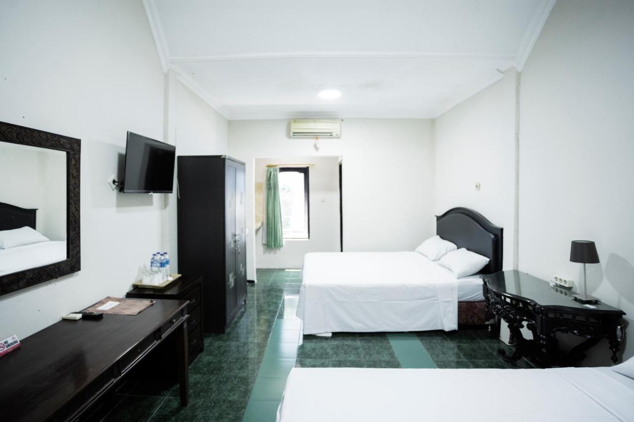 Hotel Galuh Anindita Джокьякарта Экстерьер фото